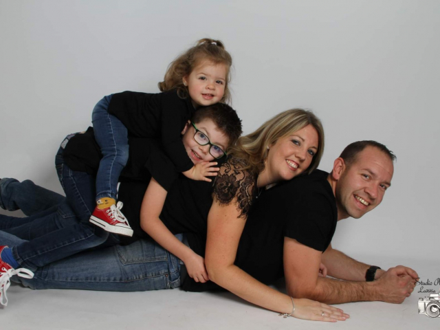 PORTRAIT ,GROUPE,FAMILLE ENTRE AMIS LE HAVRE YVETOT BOLBEC  ST ROMAIN DE COLBOSC